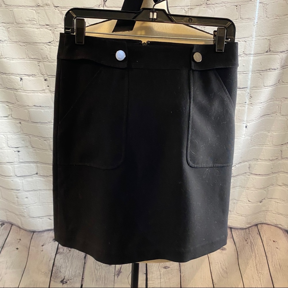 Banana Republic || Black lined skirt with pockets